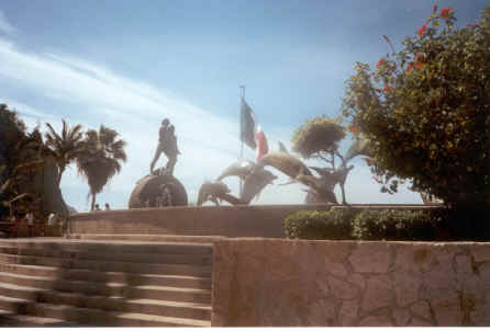 Mazatlán - Monumento a la Continuidad de la Vida